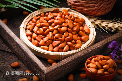 干果珍品 炒貨松子的魅力與營養(yǎng)價值